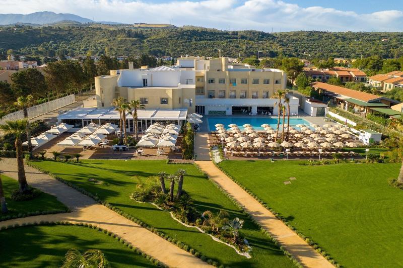 Mangia'S Himera Resort カンポフェリーチェ・ディ・ロッチェッラ エクステリア 写真