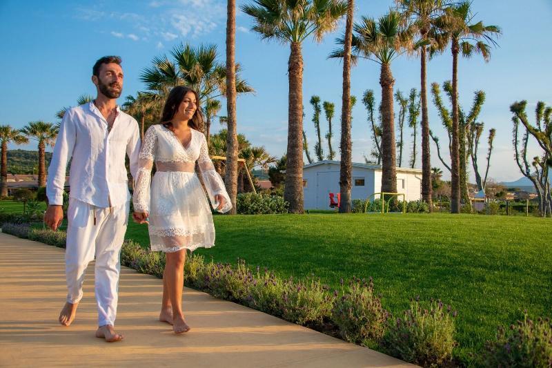 Mangia'S Himera Resort カンポフェリーチェ・ディ・ロッチェッラ エクステリア 写真