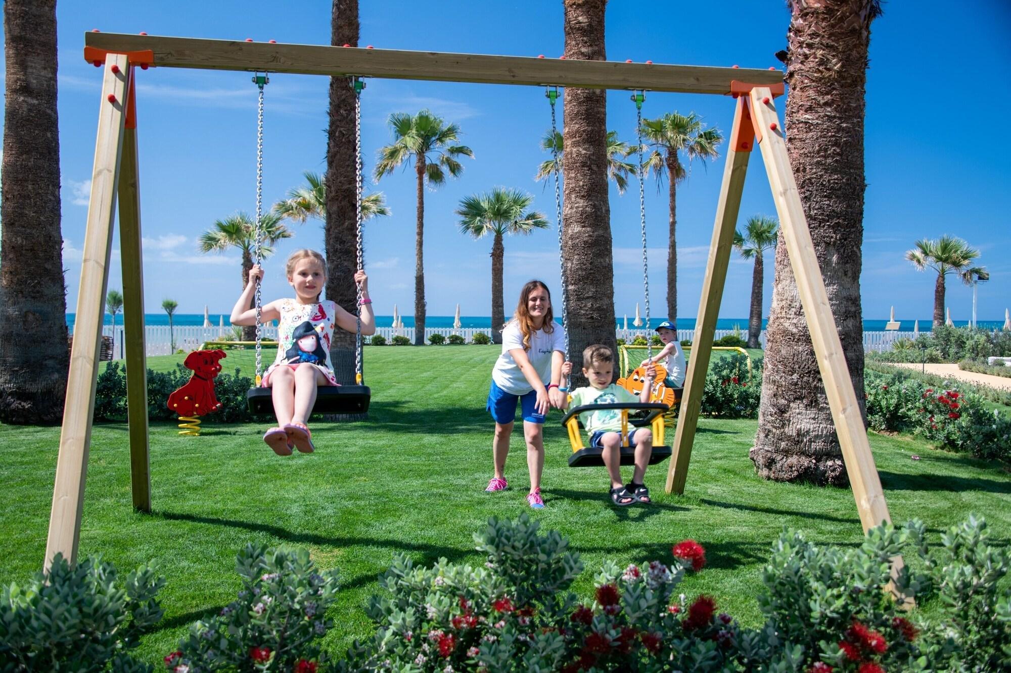 Mangia'S Himera Resort カンポフェリーチェ・ディ・ロッチェッラ エクステリア 写真